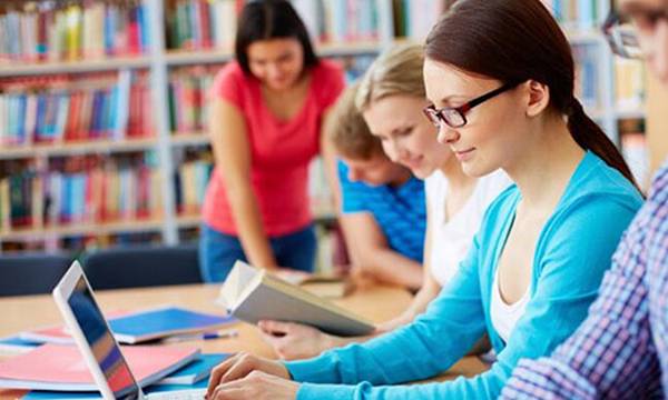 孩子刚学英语该学什么_英语该怎么学才能学好_毕业假期英语该学什么