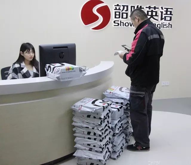 耳朵英语怎么读ears_一对耳朵英语_耳朵英语怎么读ear