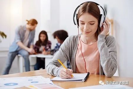 外教课好吗_线上外教课哪家好_外教课线上好还是线下好