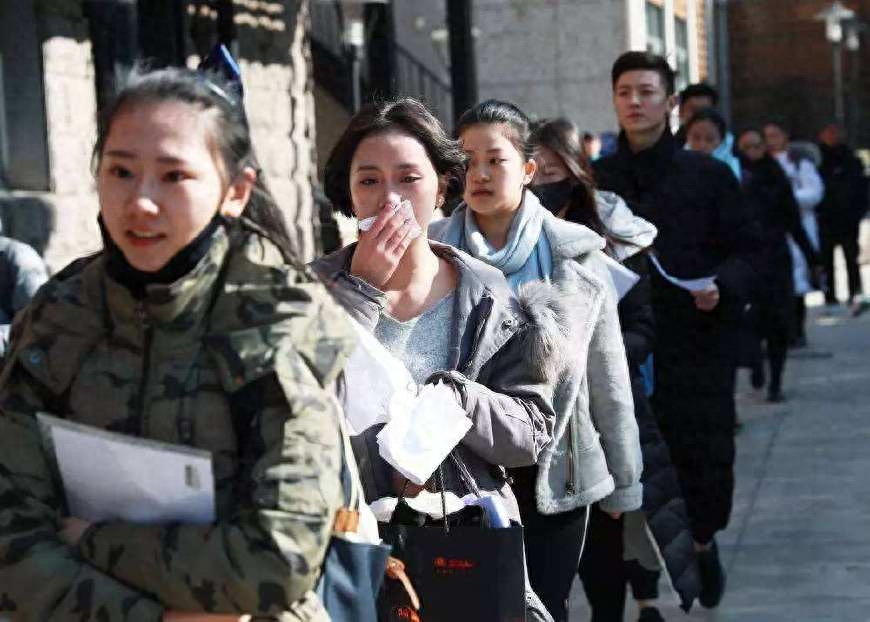 前景商务就业英语怎么写_前景商务就业英语怎么说_商务英语的就业前景