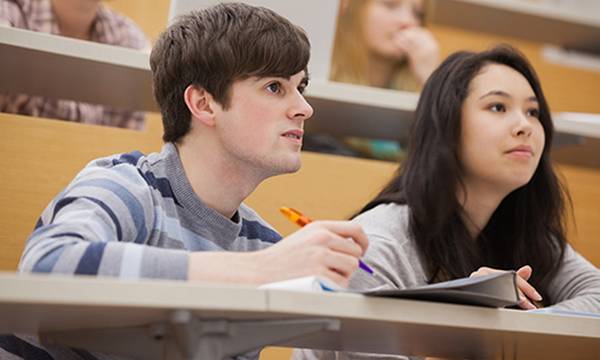 出国留学怎么学英语_出国留学英语学校推荐_出国留学英语学什么