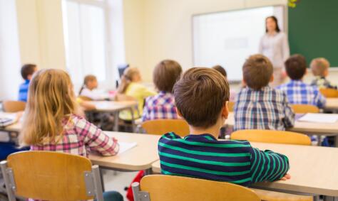 听学英语最好的软件_听英语学英语软件_听英语软件推荐