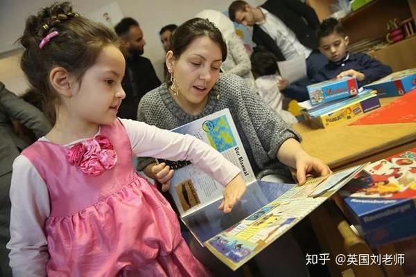英国人学英语的方法_英国人学英语的步骤_英国人是怎么学英语的