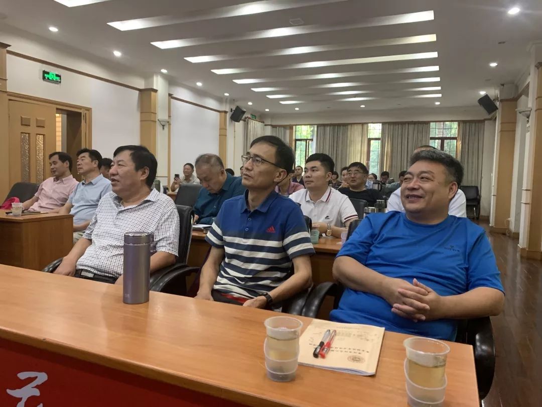 漯河英语培训班哪个好_漯河比较有名英语的辅导机构_培训漯河英语班好吗多少钱