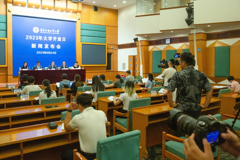 华南师范大学英语语言文学_华南师范英语语言文学真题_华南师范大学英语语言文学