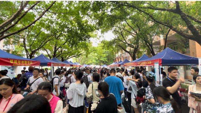 华南师范大学英语语言文学_华南师范英语语言文学真题_华南师范大学英语语言文学