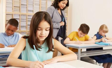 学英语零基础自学免费软件_自学英语软件免费下载_自学英语的免费软件