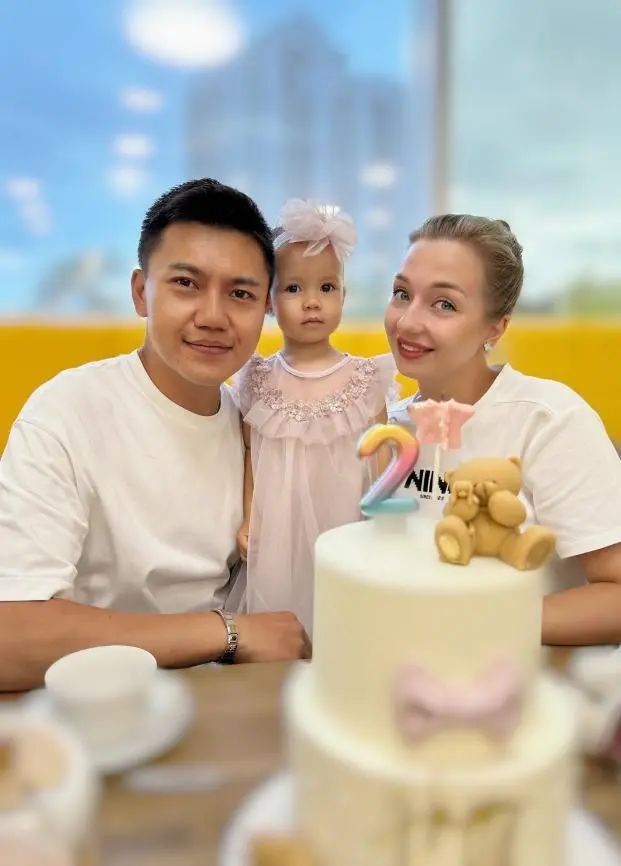 俄罗斯人的英语水平_俄罗斯人英语普及率_俄罗斯人英语水平