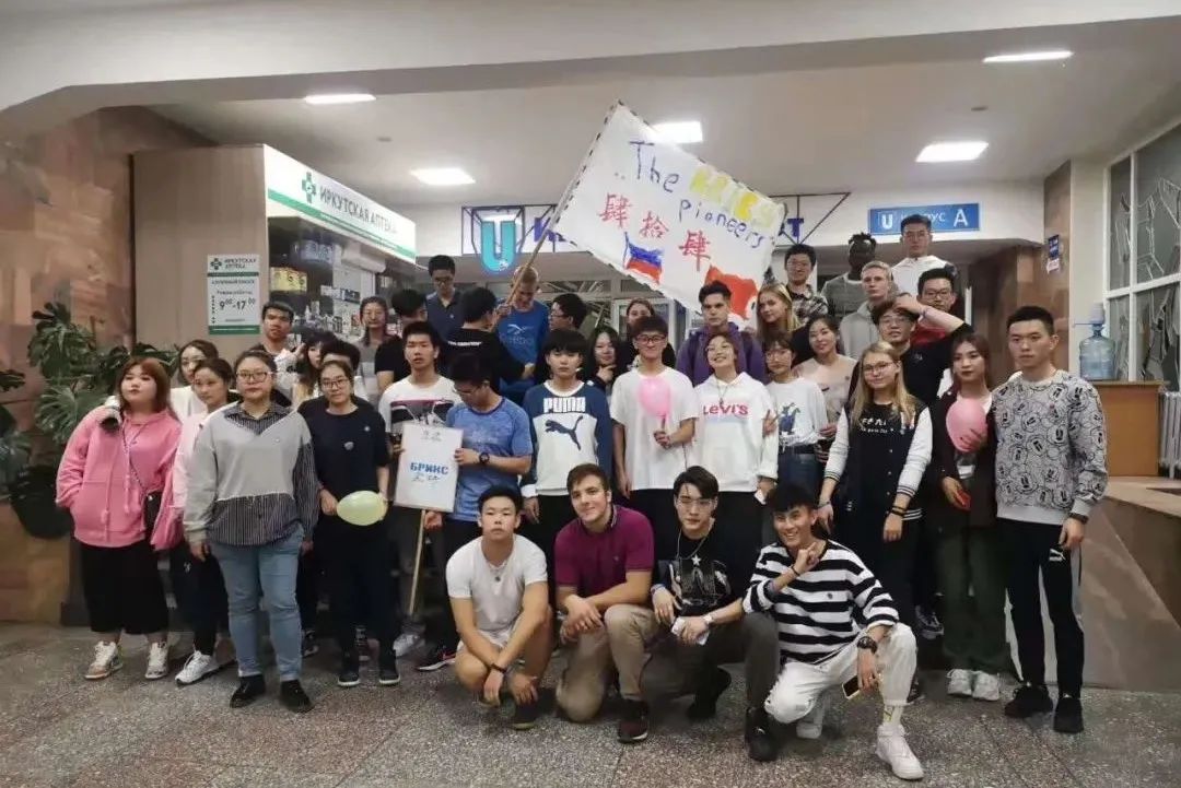 俄罗斯人的英语水平_俄罗斯人英语水平_俄罗斯英语水平