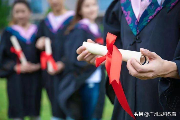 成人高考英语学位考试难度_成人高考学位证考试英语难不难_成人高考学位英语难吗
