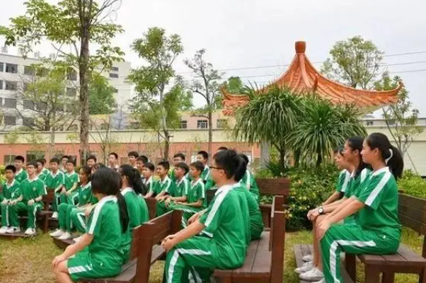 学费中英文学校怎么交_中英文学校学费多少_中英文学校好不好