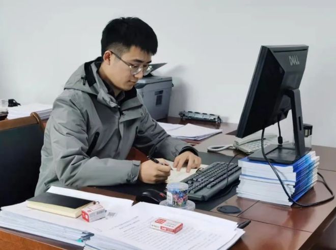 公务员难考英语专业吗_英语专业考公务员难吗_公务员难考英语专业的岗位