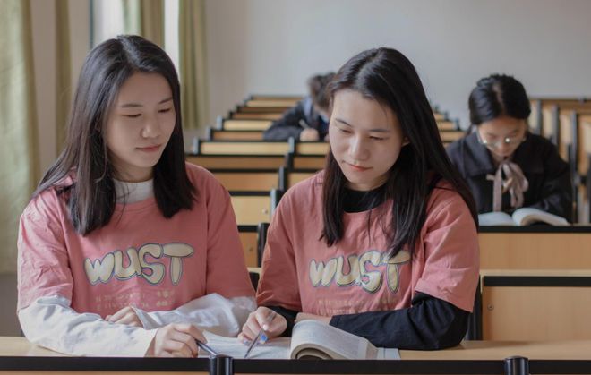 公务员难考英语专业吗_英语专业考公务员难吗_公务员难考英语专业的岗位