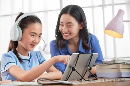 全球真人外教一对一童_真人外教直播课哪个好_真人外教课价格