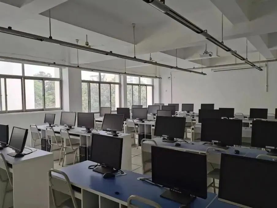 宜宾外教一对一_宜宾外语培训机构_宜宾外语学校