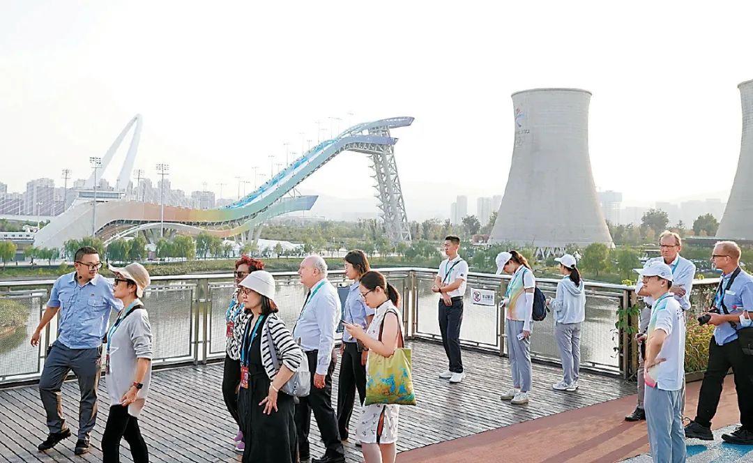 北京外教一对一打卡_曝光一个北京的外教渣男_外教在北京多少钱一个月