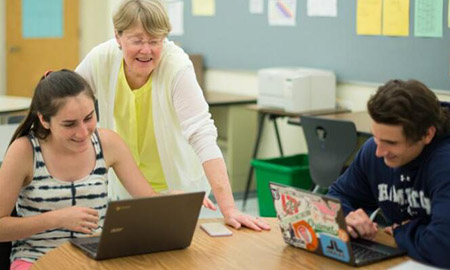 留学生英语_英语留学生怎么说_英语留学生回国好就业吗
