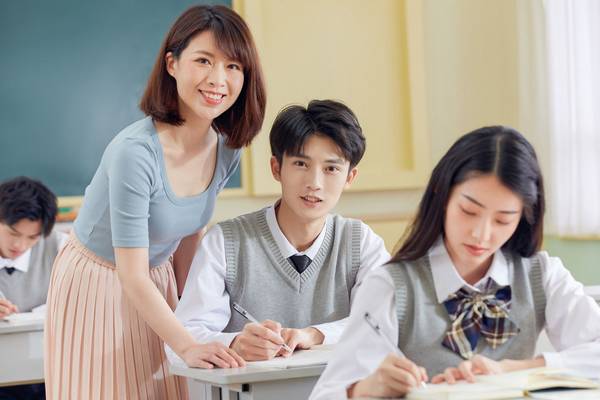 英语在线培训班哪家好_在线英语学习培训班_在线英语培训教育机构