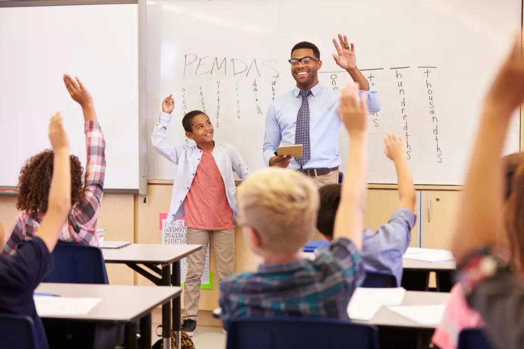 学生一对一外教_外教学生听不懂文案_外教学生助理