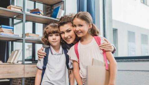 学英语外教app一对一_外教英语学什么书二_外教英语学校