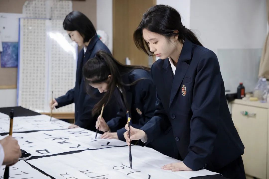 韩语一对一女外教_2021聘韩语外教_韩语教员