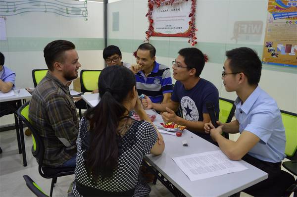 j样学英语课程不错_懂你英语21天学多少课程_英语入门学那个课程比较好