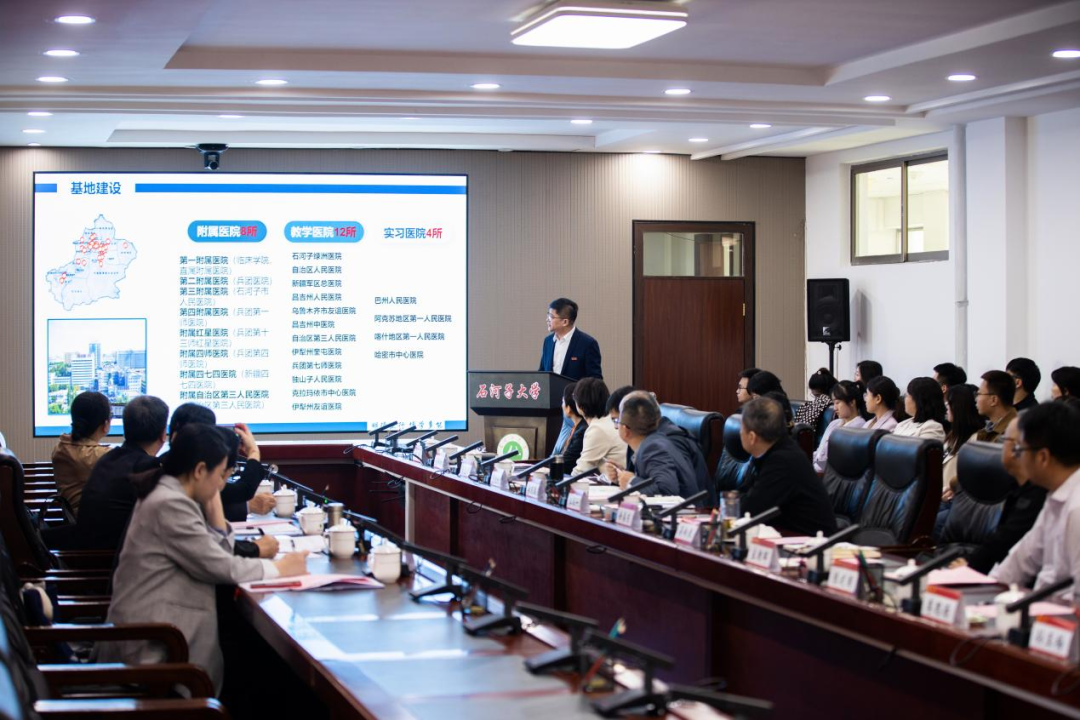 临床医学英语班挂科率高吗_临床医学英语班_临床医学英语班有哪些学校