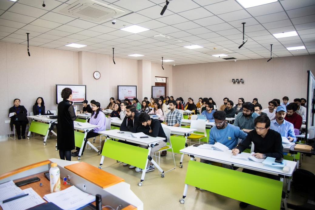 临床医学英语班_临床医学英语班挂科率高吗_临床医学英语班有哪些学校