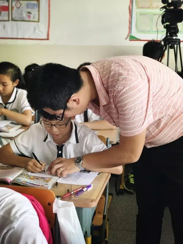 个性化教学英语_英语个性化课程_个性化学习英语