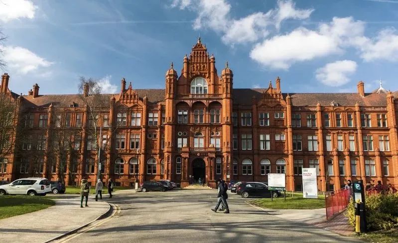 公民中英文学校收费标准_中英文学校学费多少_学费中英文学校怎么交