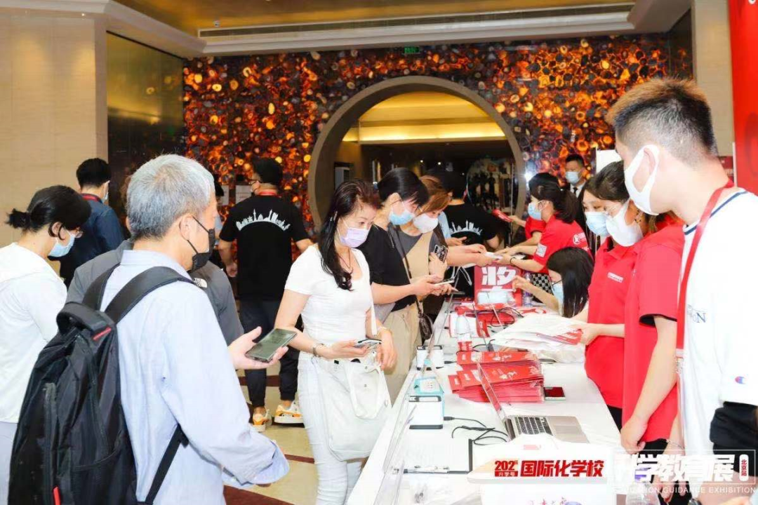 青岛外教口语学校_青岛一对一外教现场_青岛外教现场视频