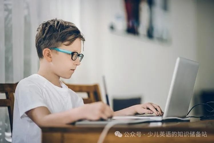 英语线上外教直播一对一_英语外教视频_英语外教直播课怎么样