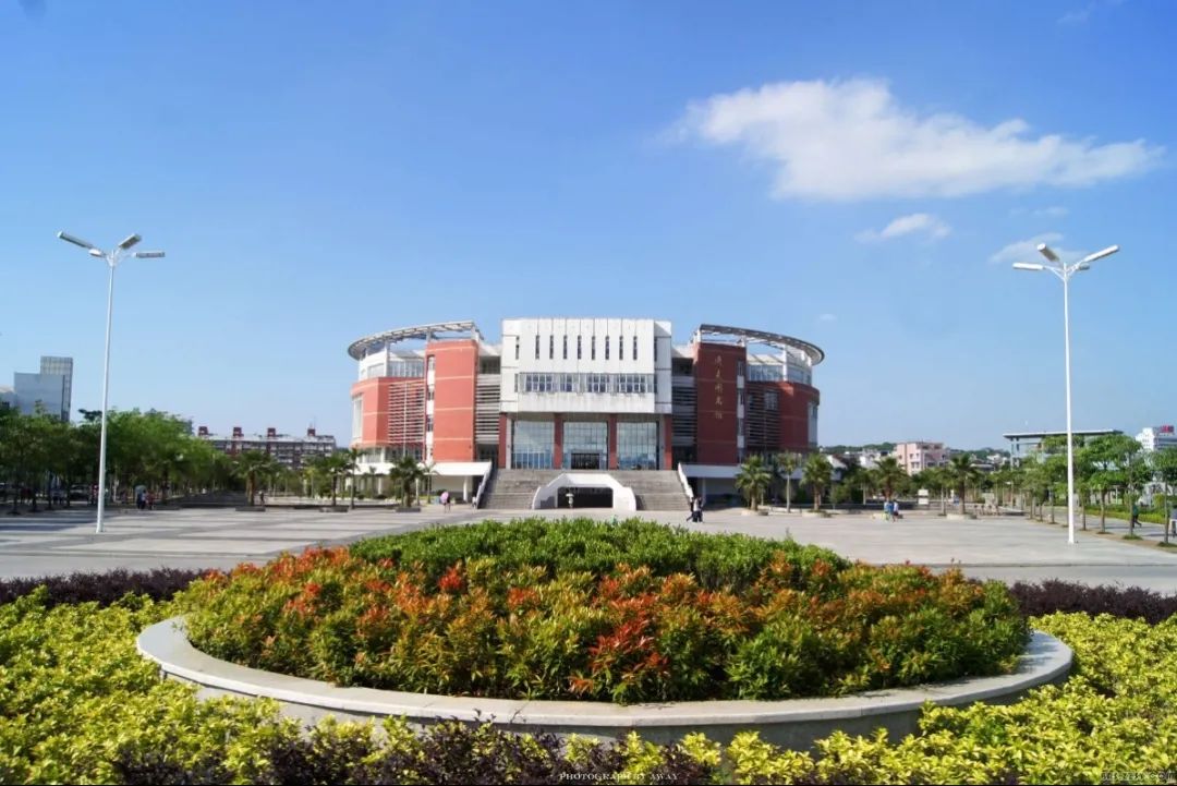 雅思培训班主要学什么东西_参加雅思培训班有多少费用_雅思培训学习班