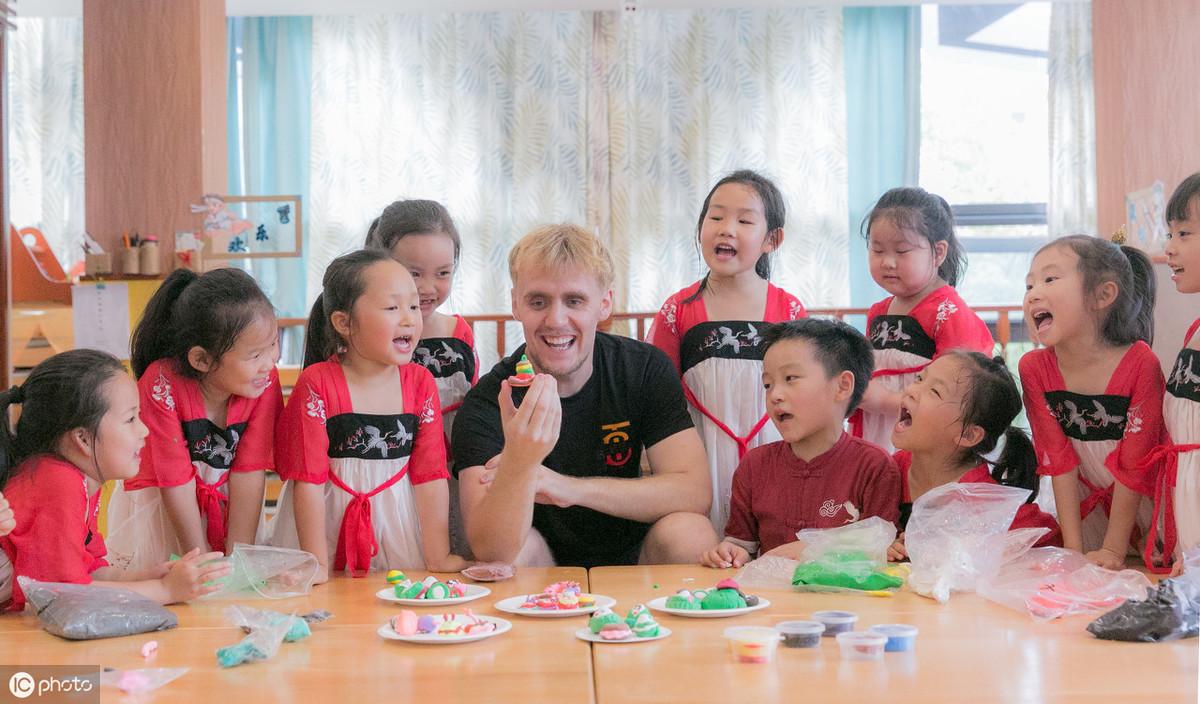 启蒙英语学什么教材_启蒙英语学什么好_启蒙英语怎么学
