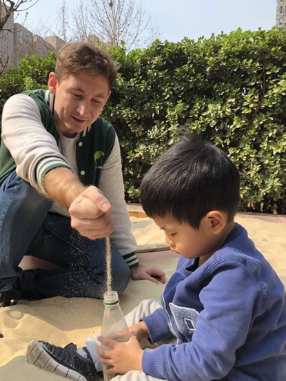 幼园外教英语课堂教学视频_外教英语一对一幼园_幼外教英语课怎么收费