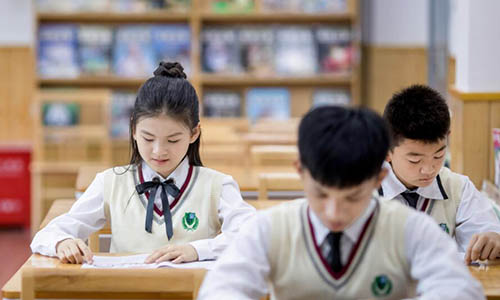 学英语阿卡索和新东方哪个好_51talk和阿卡索学英语的区别_j样学英语和阿卡索