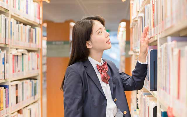如何自学英语四级