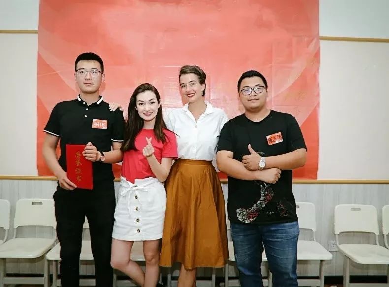 外教英语辅导_外教辅导班_安丘一对一辅导一外教