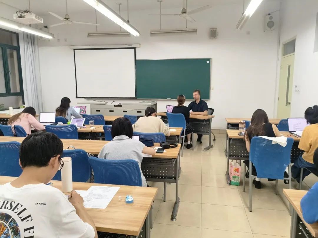 外教课推荐泰语教材_外教课推荐泰语书_泰语外教一对一推荐课