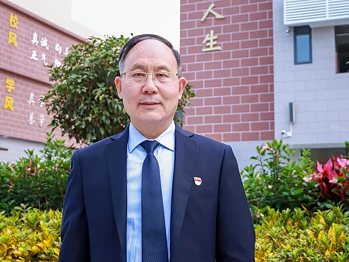 学英语深圳s版七上_学英语深圳(s)报纸七上_深圳学英语在哪里学