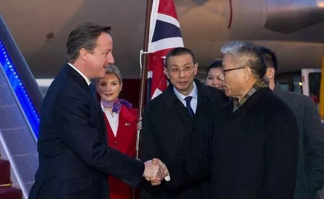 英国人是怎么学英语的_英国人学英语学音标吗_英国的学生英语