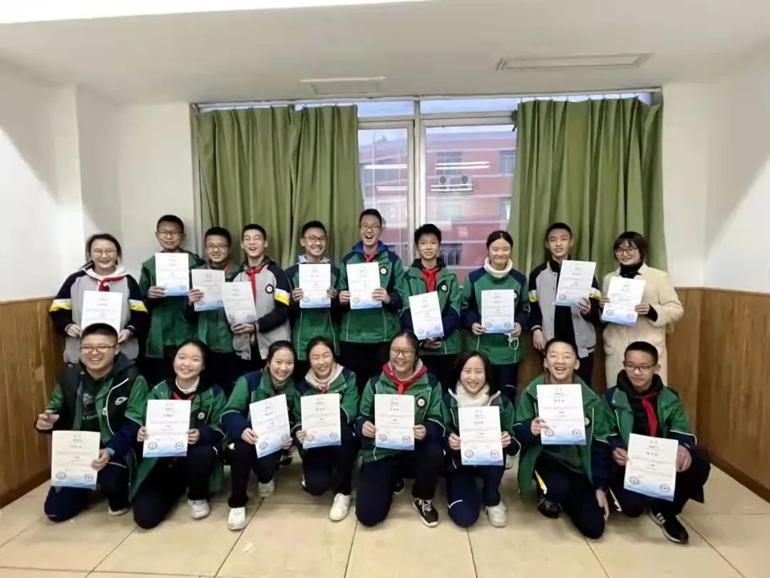 法语培训成都_法语外教一对一成都_成都法语外教聘