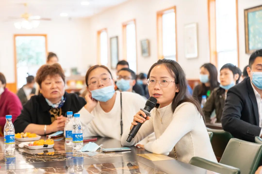 苏州外国老师_外教老师苏州一对一_苏州外教老师资多少