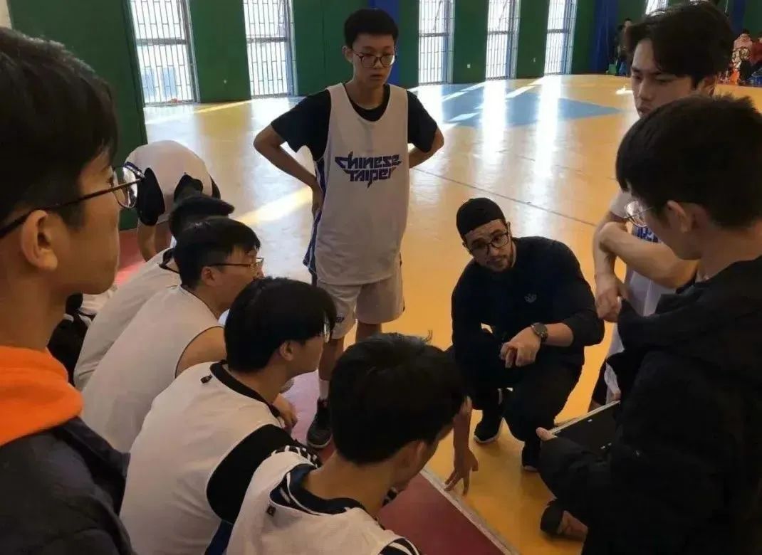 无锡日语老师_无锡外教一对一日语_无锡外国语日语班