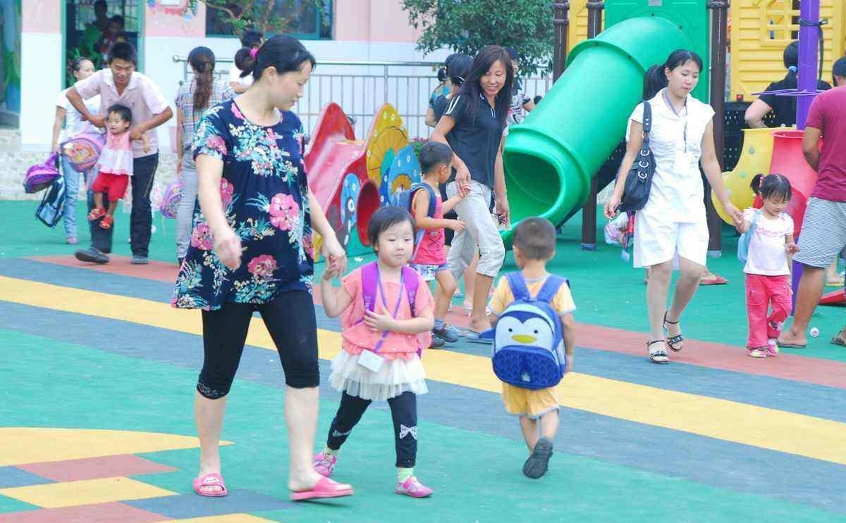 外国宝宝学英语_外教幼英语_英语外教一对一小宝宝