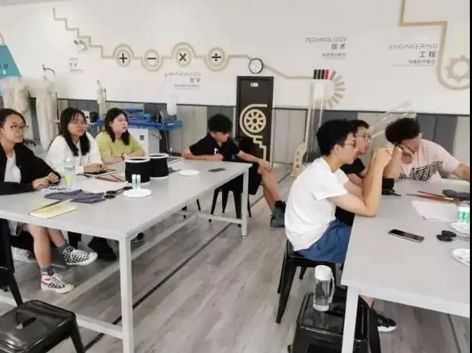 成人一对一外教西班牙语平台_西班牙语培训外教一对一_西班牙外语学校