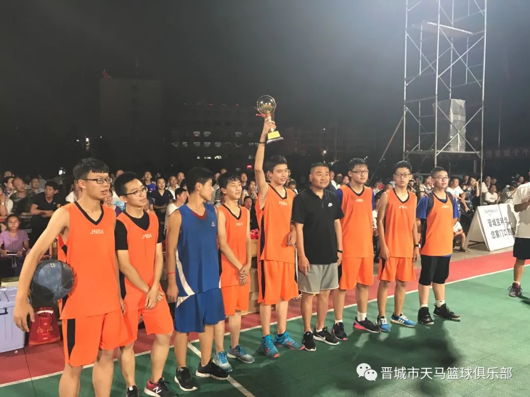 太原外教篮球训练营一对一_太原篮球培训_太原市篮球训练营