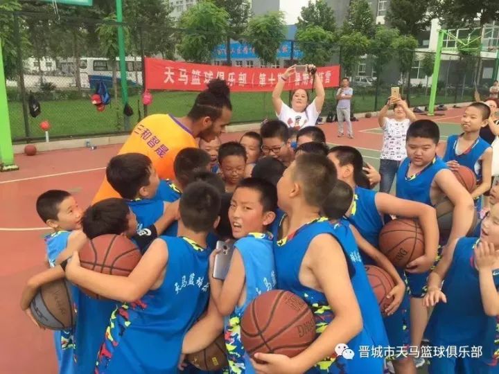 太原篮球培训_太原外教篮球训练营一对一_太原市篮球训练营