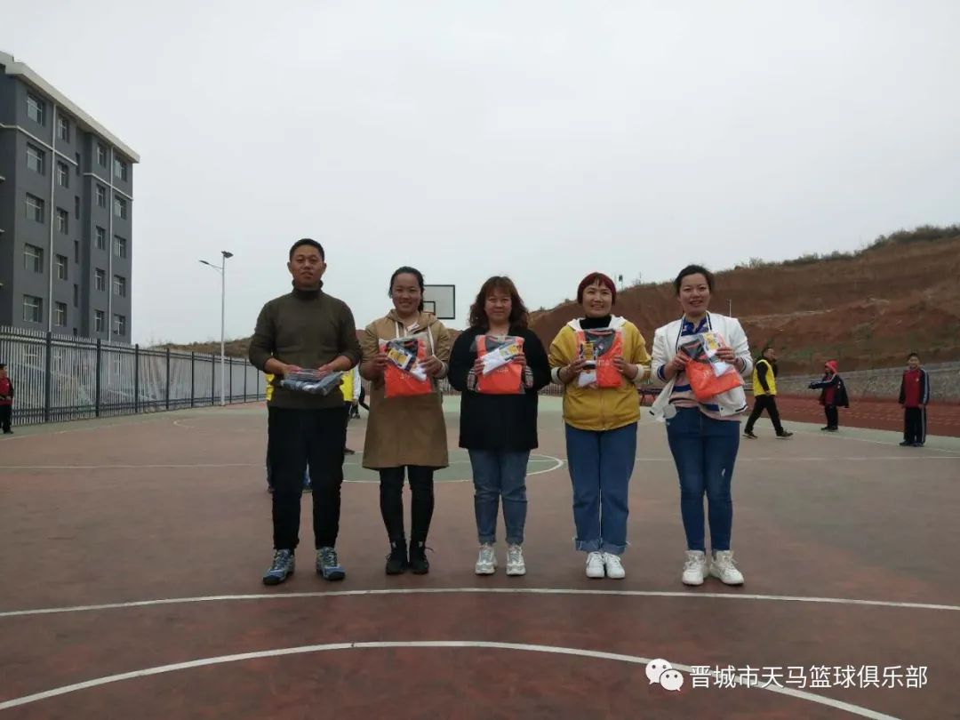 太原市篮球训练营_太原外教篮球训练营一对一_太原篮球培训