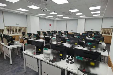深圳请外教一节课多少钱_深圳培训机构老师课时费_深圳外教一对一 授课多少钱